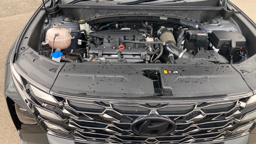 Hyundai TUCSON 1.6T 48V MHD N Line 5dr DCT Petrol Estate - Image 8
