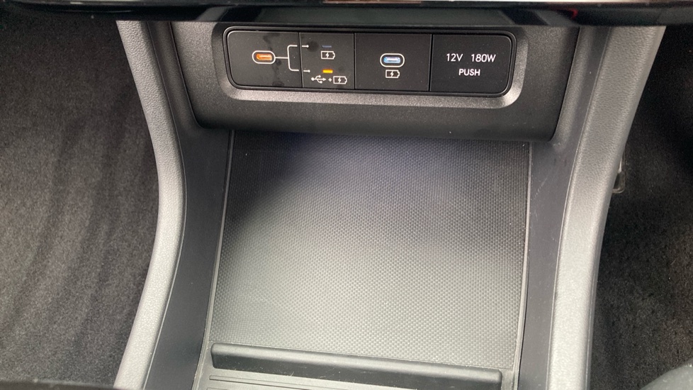 Hyundai TUCSON 1.6T 48V MHD N Line 5dr DCT Petrol Estate - Image 34