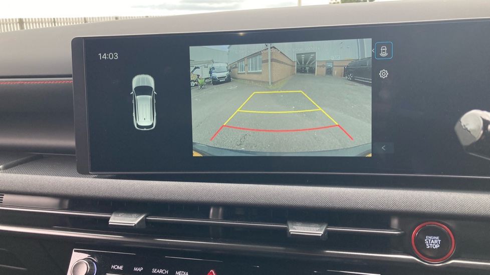 Hyundai TUCSON 1.6T 48V MHD N Line 5dr DCT Petrol Estate - Image 36
