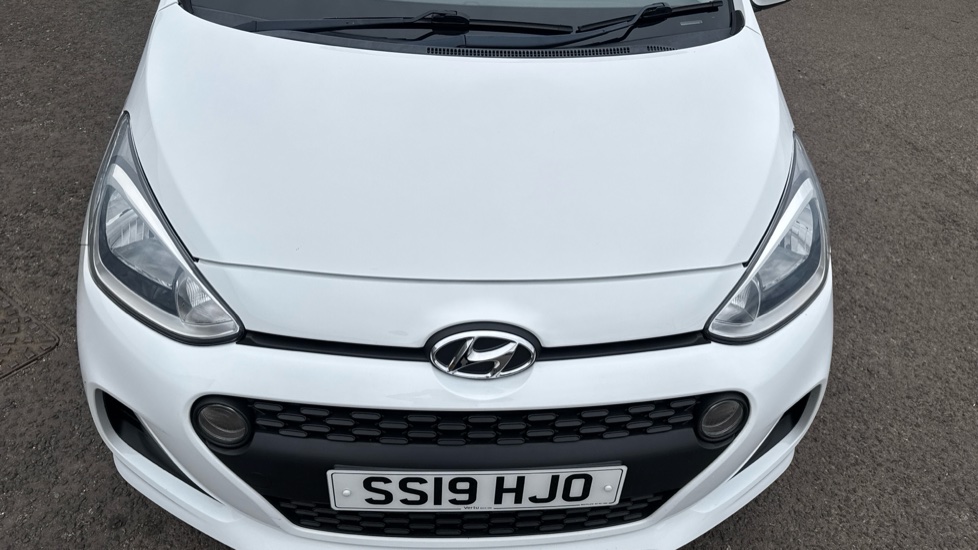 Hyundai i10 1.0 SE 5dr Petrol Hatchback - Image 8
