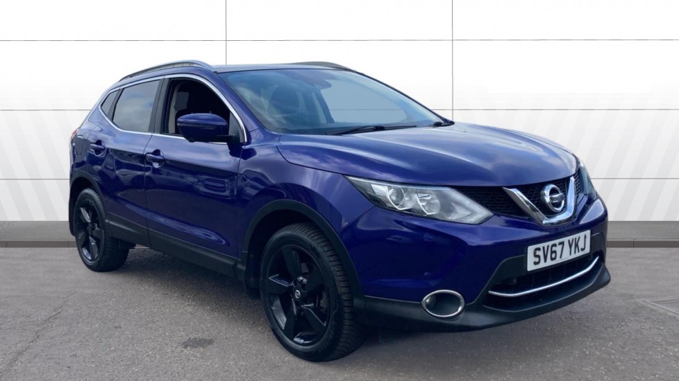 Nissan Qashqai 1.6 dCi N-Connecta 5dr Diesel Hatchback - Image 1