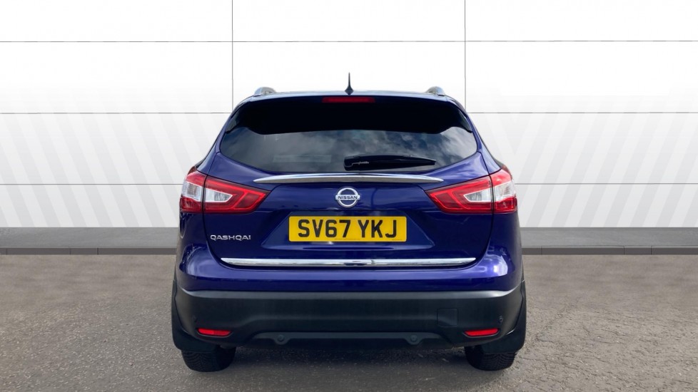 Nissan Qashqai 1.6 dCi N-Connecta 5dr Diesel Hatchback - Image 6