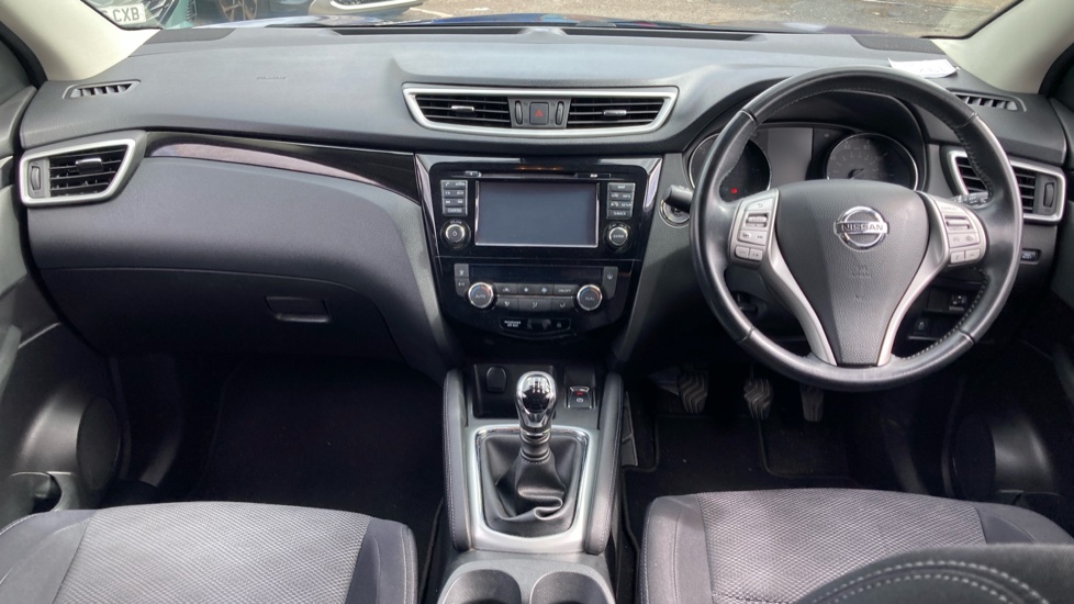 Nissan Qashqai 1.6 dCi N-Connecta 5dr Diesel Hatchback - Image 10