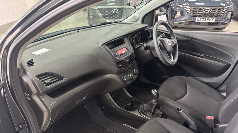 Vauxhall Viva 1.0 SE 5dr Petrol Hatchback - Image 9
