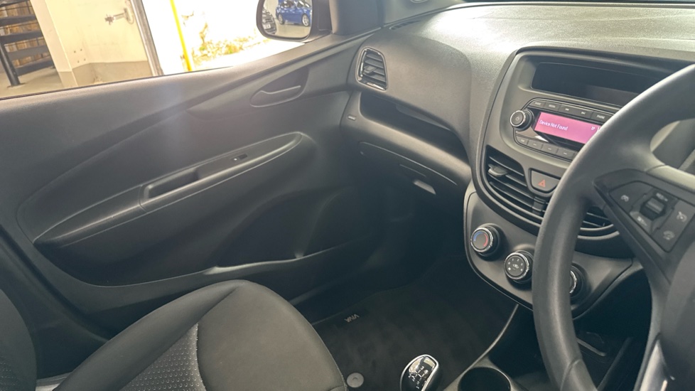 Vauxhall Viva 1.0 SE 5dr Petrol Hatchback - Image 14
