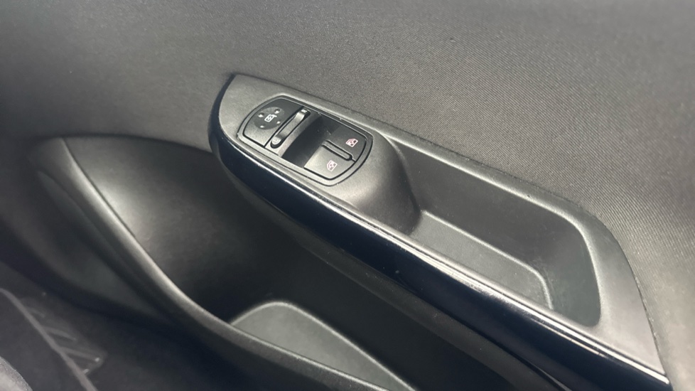 Vauxhall Corsa 1.4 ecoFLEX Energy 5dr [AC] Petrol Hatchback - Image 35