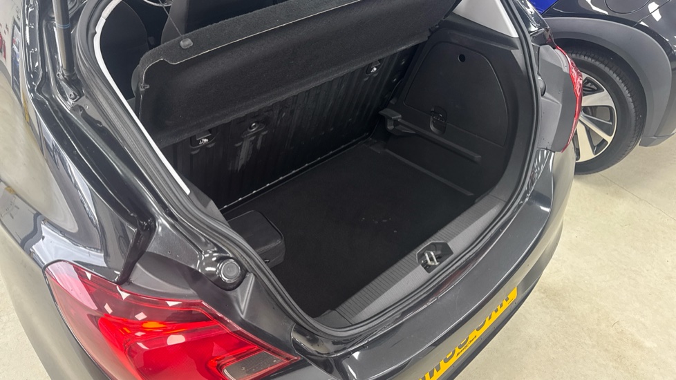 Vauxhall Corsa 1.4 ecoFLEX Energy 5dr [AC] Petrol Hatchback - Image 38