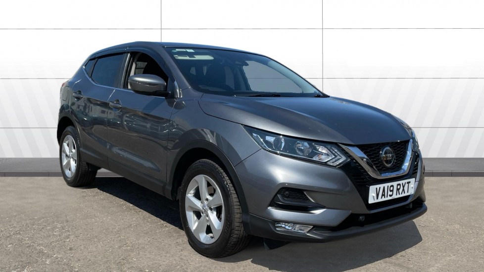 Nissan Qashqai 1.3 DiG-T Acenta Premium 5dr Petrol Hatchback - Image 1