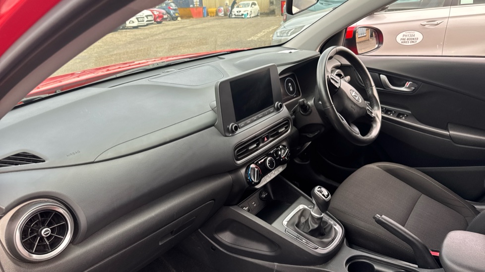 Hyundai KONA 1.0 TGDi 48V MHEV SE Connect 5dr Petrol Hatchback - Image 9