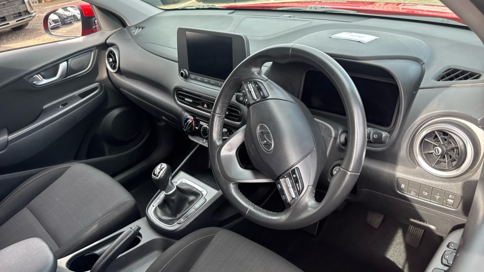 Hyundai KONA 1.0 TGDi 48V MHEV SE Connect 5dr Petrol Hatchback - Image 11