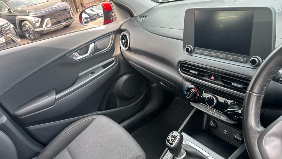 Hyundai KONA 1.0 TGDi 48V MHEV SE Connect 5dr Petrol Hatchback - Image 14