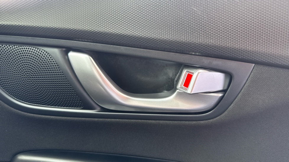 Hyundai KONA 1.0 TGDi 48V MHEV SE Connect 5dr Petrol Hatchback - Image 30