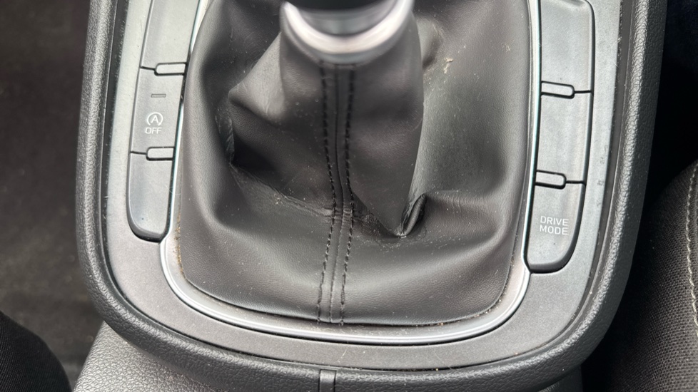 Hyundai KONA 1.0 TGDi 48V MHEV SE Connect 5dr Petrol Hatchback - Image 35