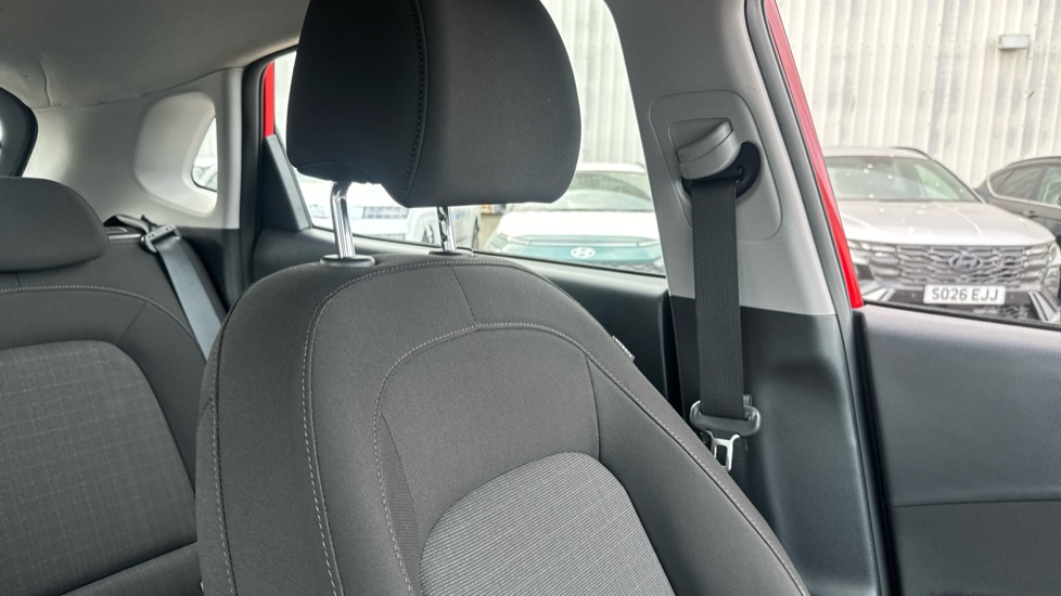 Hyundai KONA 1.0 TGDi 48V MHEV SE Connect 5dr Petrol Hatchback - Image 41