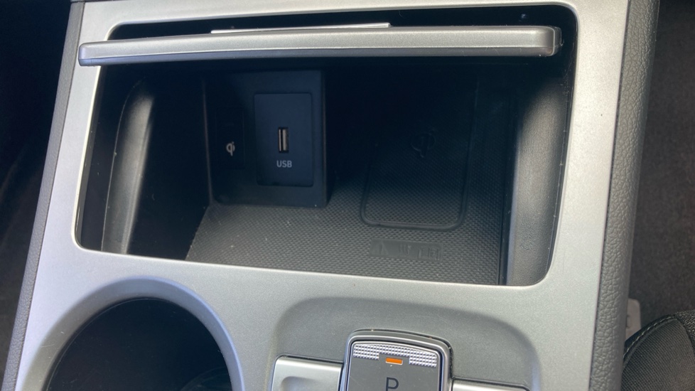 Hyundai KONA 150kW Premium 64kWh 5dr Auto Electric Hatchback - Image 34