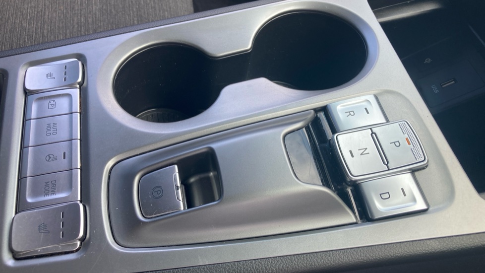 Hyundai KONA 150kW Premium 64kWh 5dr Auto Electric Hatchback - Image 36