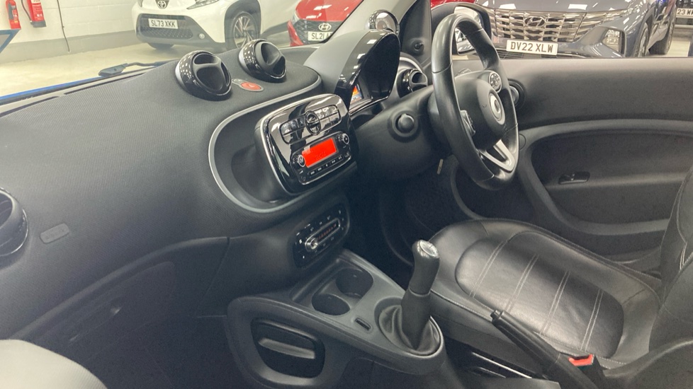 smart fortwo coupe 1.0 Prime 2dr Petrol Coupe - Image 9