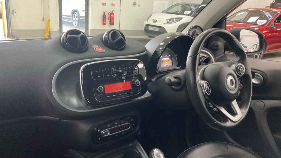 smart fortwo coupe 1.0 Prime 2dr Petrol Coupe - Image 10