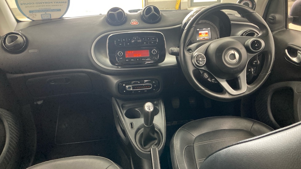 smart fortwo coupe 1.0 Prime 2dr Petrol Coupe - Image 11