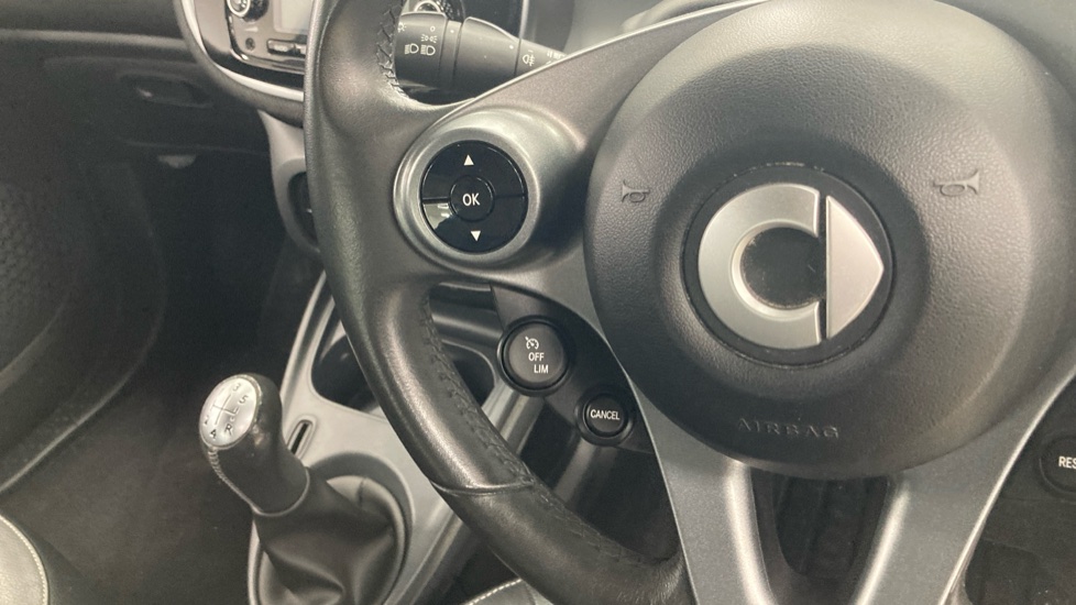 smart fortwo coupe 1.0 Prime 2dr Petrol Coupe - Image 35