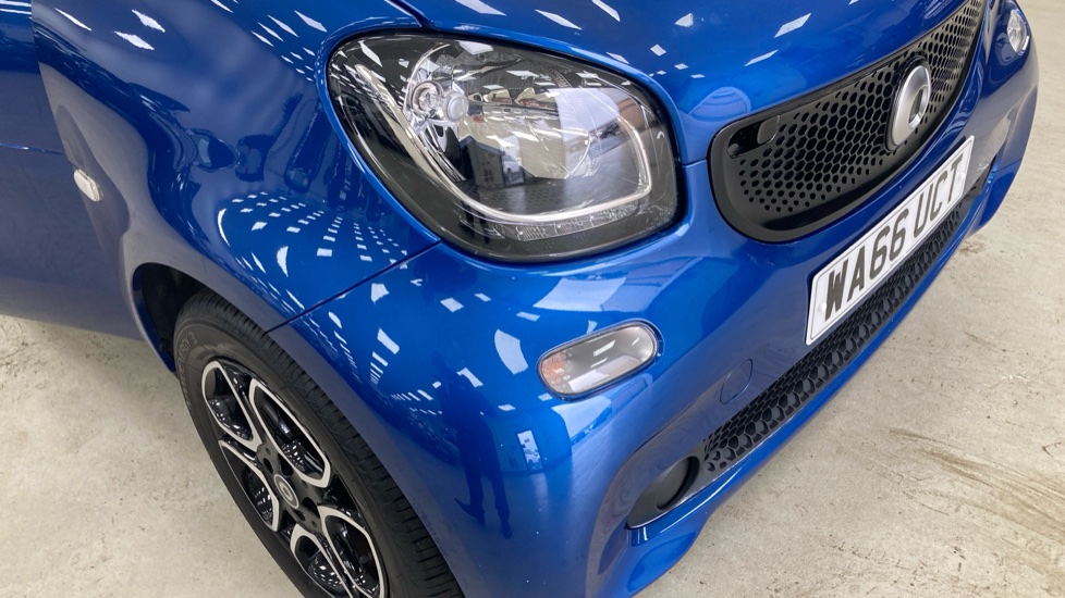 smart fortwo coupe 1.0 Prime 2dr Petrol Coupe - Image 39