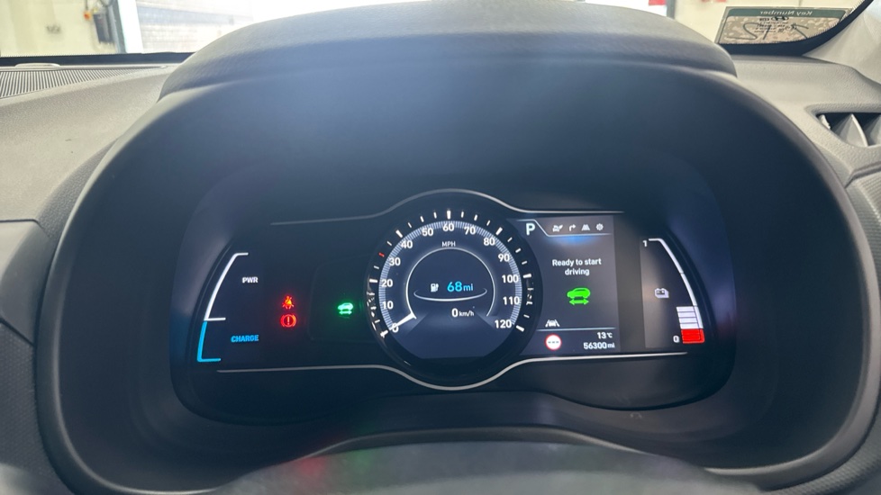 Hyundai KONA 150kW Premium SE 64kWh 5dr Auto Electric Hatchback - Image 18