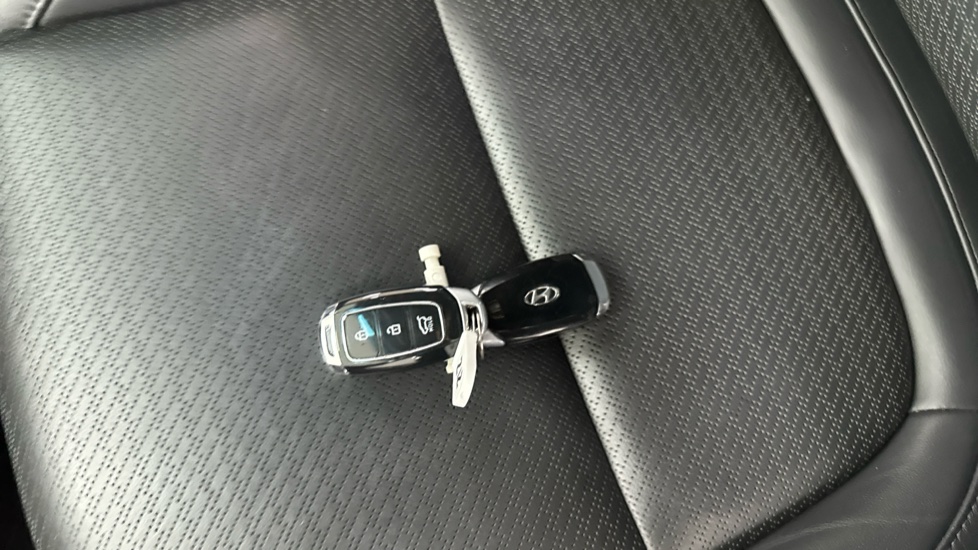 Hyundai KONA 150kW Premium SE 64kWh 5dr Auto Electric Hatchback - Image 20
