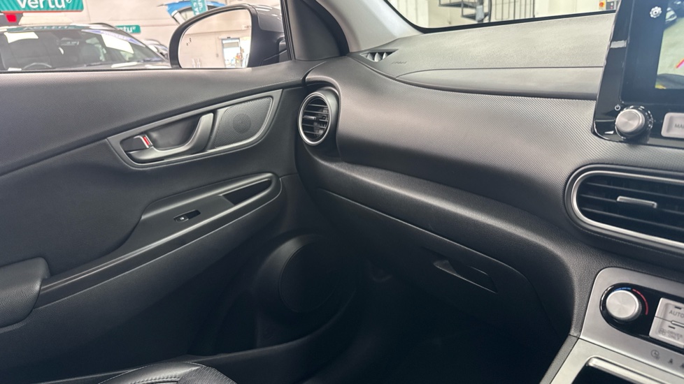 Hyundai KONA 150kW Premium SE 64kWh 5dr Auto Electric Hatchback - Image 36