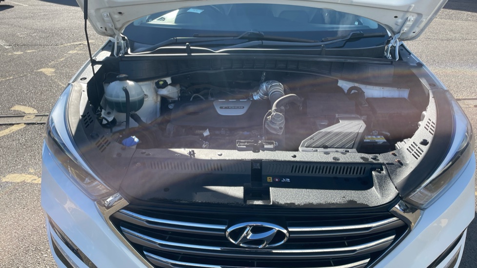 Hyundai TUCSON 1.6 TGDi Sport Edition 5dr 2WD Petrol Estate - Image 8