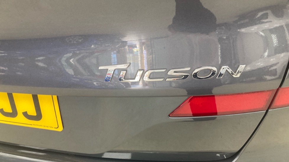 Hyundai TUCSON 1.6 GDi Premium 5dr 2WD Petrol Estate - Image 44