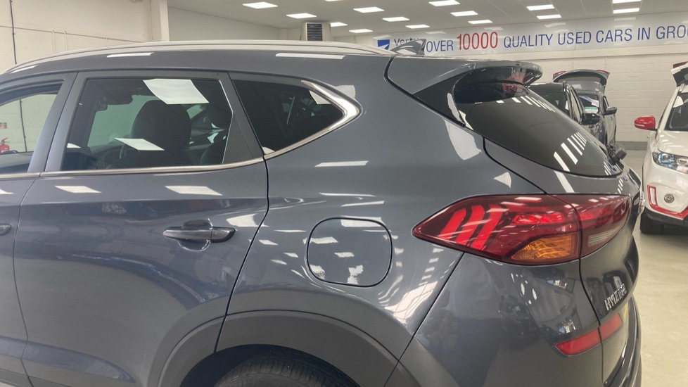 Hyundai TUCSON 1.6 GDi Premium 5dr 2WD Petrol Estate - Image 47