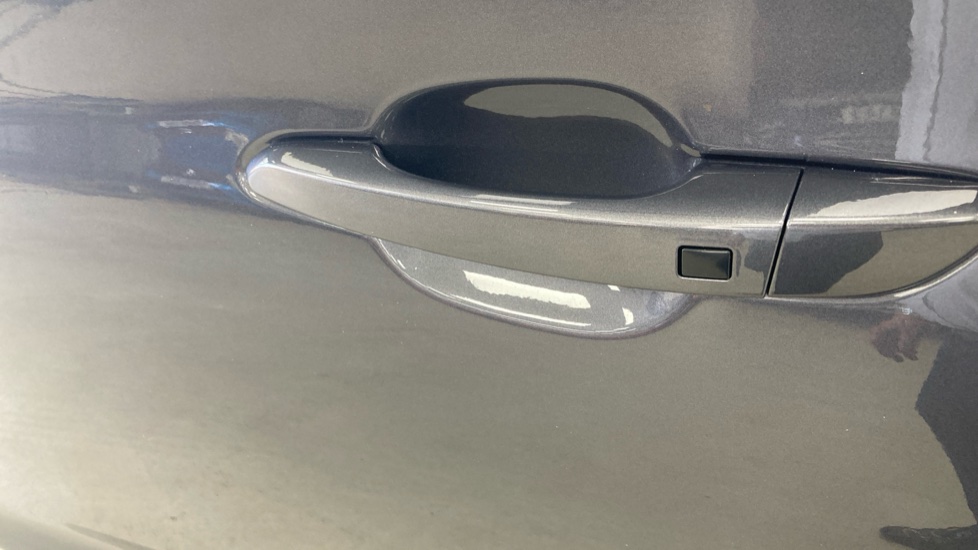 Hyundai TUCSON 1.6 GDi Premium 5dr 2WD Petrol Estate - Image 48