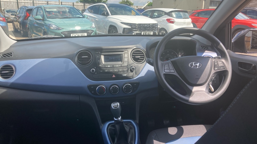 Hyundai i10 1.0 SE 5dr Petrol Hatchback - Image 10