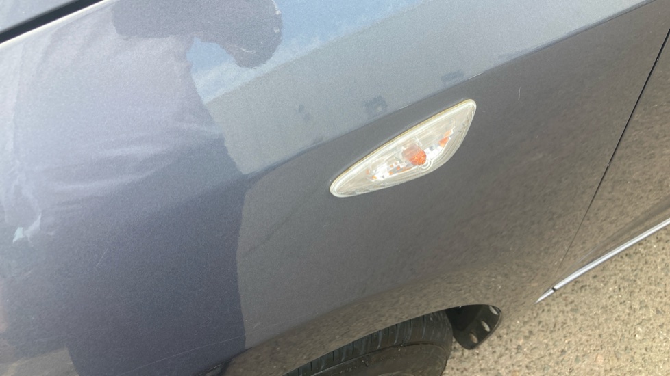 Hyundai i10 1.0 SE 5dr Petrol Hatchback - Image 37