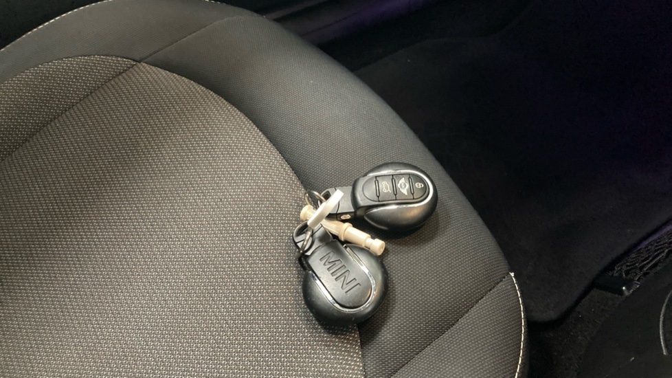 MINI Hatchback 1.2 One 5dr Petrol Hatchback - Image 20