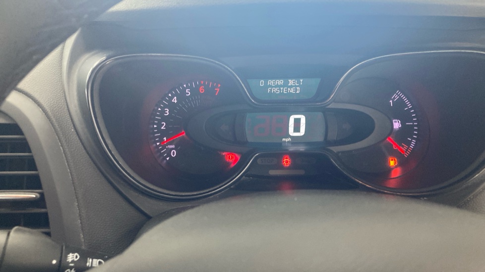Renault Captur 0.9 TCE 90 Iconic 5dr Petrol Hatchback - Image 18