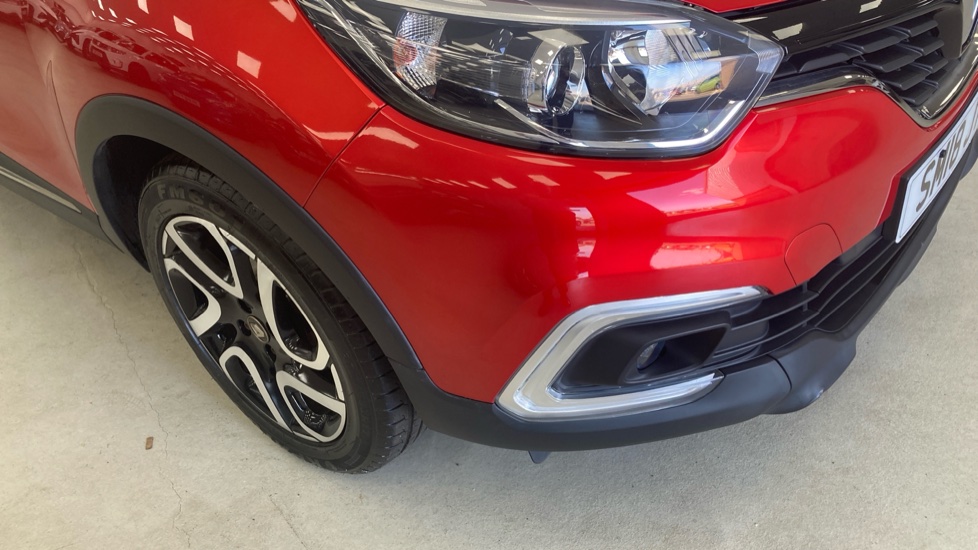 Renault Captur 0.9 TCE 90 Iconic 5dr Petrol Hatchback - Image 45