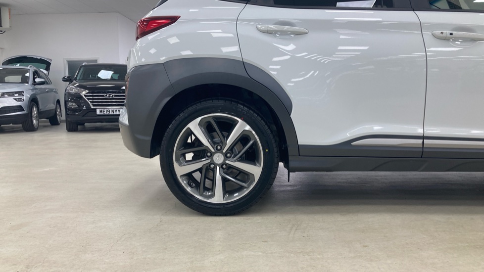 Hyundai KONA 1.0T GDi Blue Drive Premium SE 5dr Petrol Hatchback - Image 7