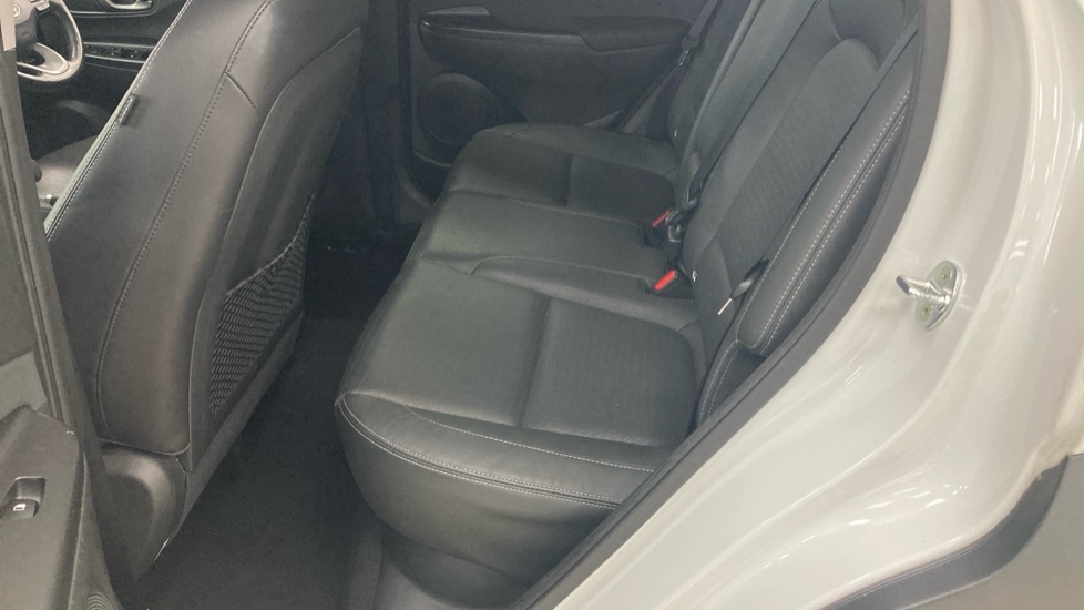 Hyundai KONA 1.0T GDi Blue Drive Premium SE 5dr Petrol Hatchback - Image 16