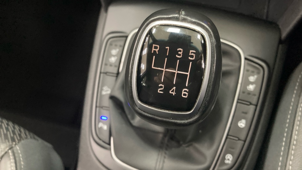 Hyundai KONA 1.0T GDi Blue Drive Premium SE 5dr Petrol Hatchback - Image 27