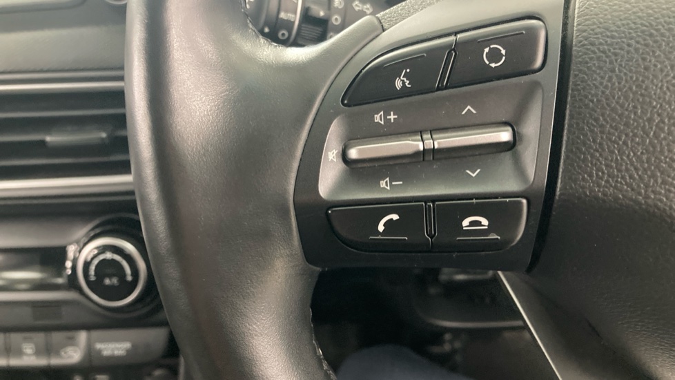 Hyundai KONA 1.0T GDi Blue Drive Premium SE 5dr Petrol Hatchback - Image 34