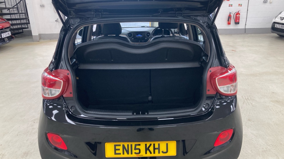 Hyundai i10 1.0 S 5dr Petrol Hatchback - Image 4