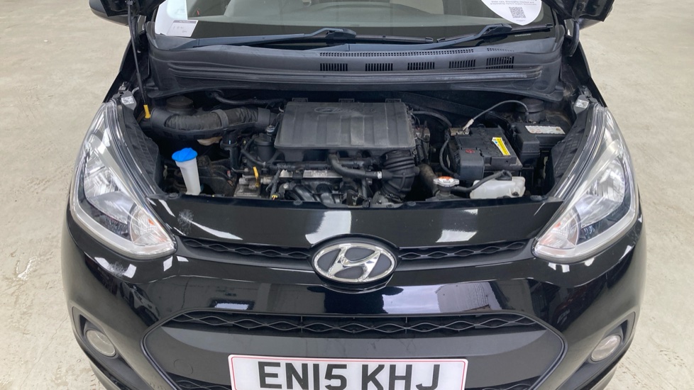 Hyundai i10 1.0 S 5dr Petrol Hatchback - Image 8
