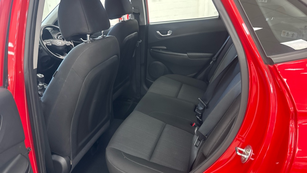 Hyundai KONA 1.0 TGDi 48V MHEV SE Connect 5dr Petrol Hatchback - Image 16