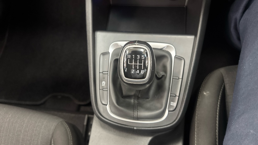 Hyundai KONA 1.0 TGDi 48V MHEV SE Connect 5dr Petrol Hatchback - Image 33
