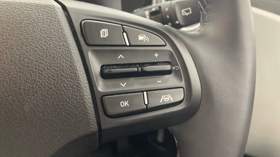Hyundai i10 1.2 [79] Premium 5dr Auto [Nav] Petrol Hatchback - Image 22
