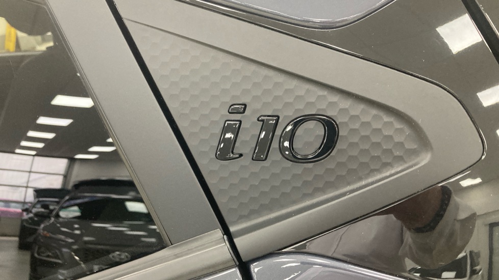 Hyundai i10 1.2 [79] Premium 5dr Auto [Nav] Petrol Hatchback - Image 45