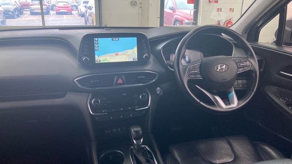 Hyundai SANTA FE 2.2 CRDi Premium 5dr Auto Diesel Estate - Image 10