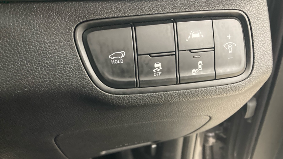 Hyundai SANTA FE 2.2 CRDi Premium 5dr Auto Diesel Estate - Image 36