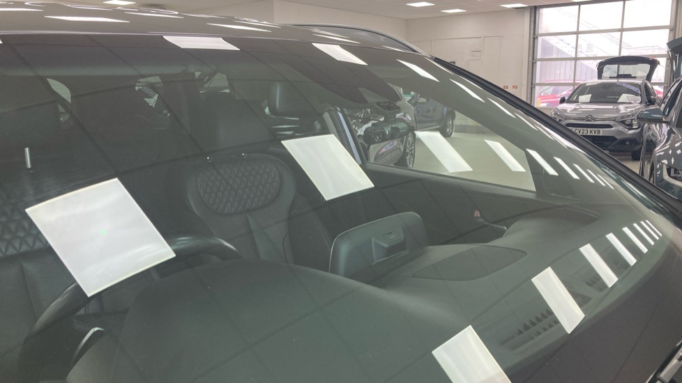 Hyundai SANTA FE 2.2 CRDi Premium 5dr Auto Diesel Estate - Image 39